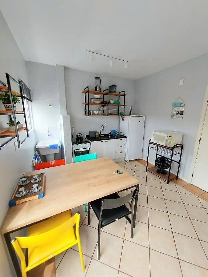 Excelente Apartamento A 1 Quadra E Meia Do Mar Florianopolis