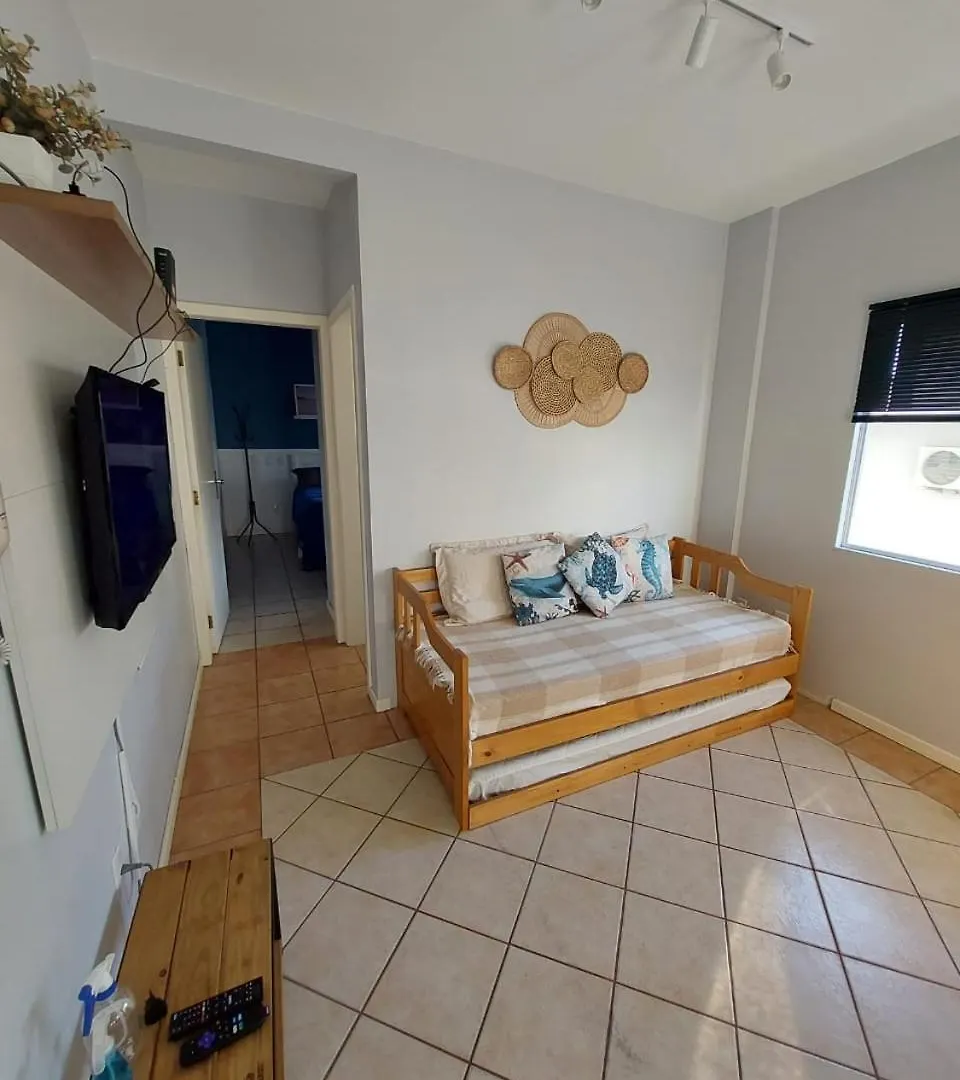 Excelente Apartamento A 1 Quadra E Meia Do Mar Florianopolis